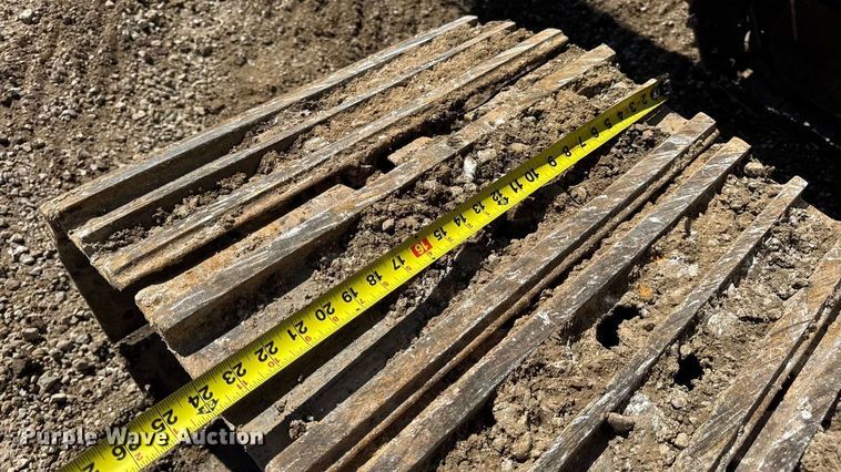 image for item DO2289 2006 John Deere 160C LC excavator