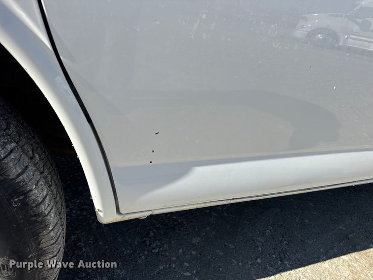 image for item DO2290 2015 Chevrolet Express 3500 van