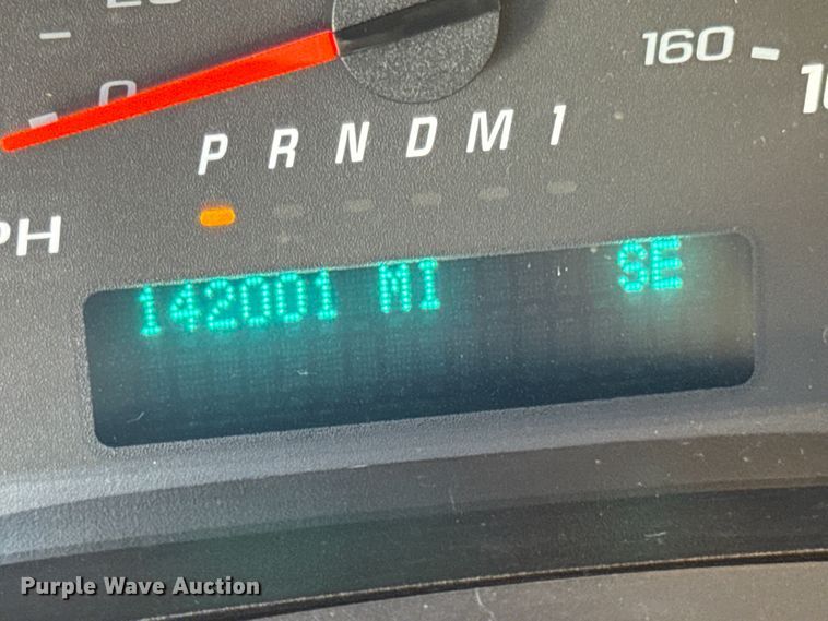 image for item DO2290 2015 Chevrolet Express 3500 van