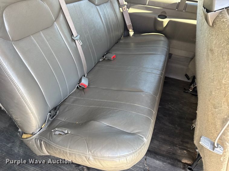 image for item DO2290 2015 Chevrolet Express 3500 van