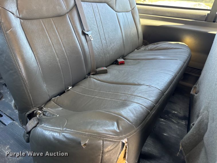 image for item DO2290 2015 Chevrolet Express 3500 van