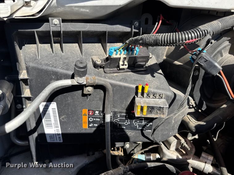 image for item DO2290 2015 Chevrolet Express 3500 van