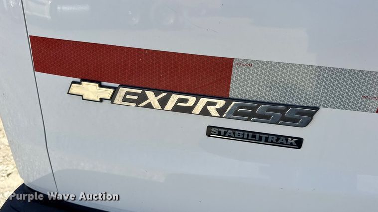 image for item DO2290 2015 Chevrolet Express 3500 van