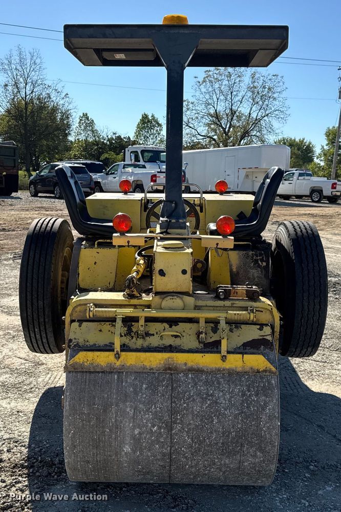 image for item DO2292 Hypac C330B double drum vibratory roller