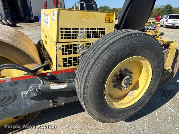 image for item DO2292 Hypac C330B double drum vibratory roller