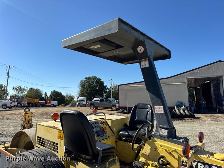 image for item DO2292 Hypac C330B double drum vibratory roller