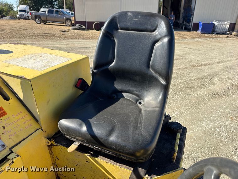 image for item DO2292 Hypac C330B double drum vibratory roller