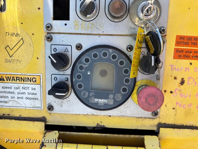 image for item DO2292 Hypac C330B double drum vibratory roller