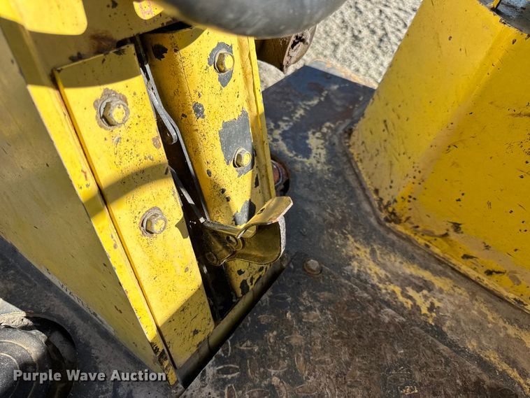 image for item DO2292 Hypac C330B double drum vibratory roller