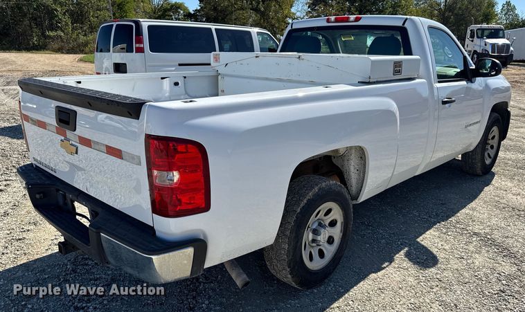 image for item DO2297 2008 Chevrolet Silverado 1500 pickup truck