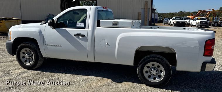 image for item DO2297 2008 Chevrolet Silverado 1500 pickup truck