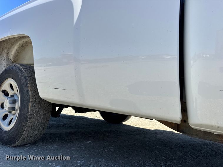 image for item DO2297 2008 Chevrolet Silverado 1500 pickup truck