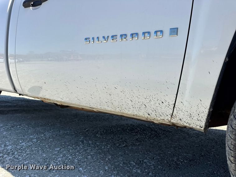 image for item DO2297 2008 Chevrolet Silverado 1500 pickup truck