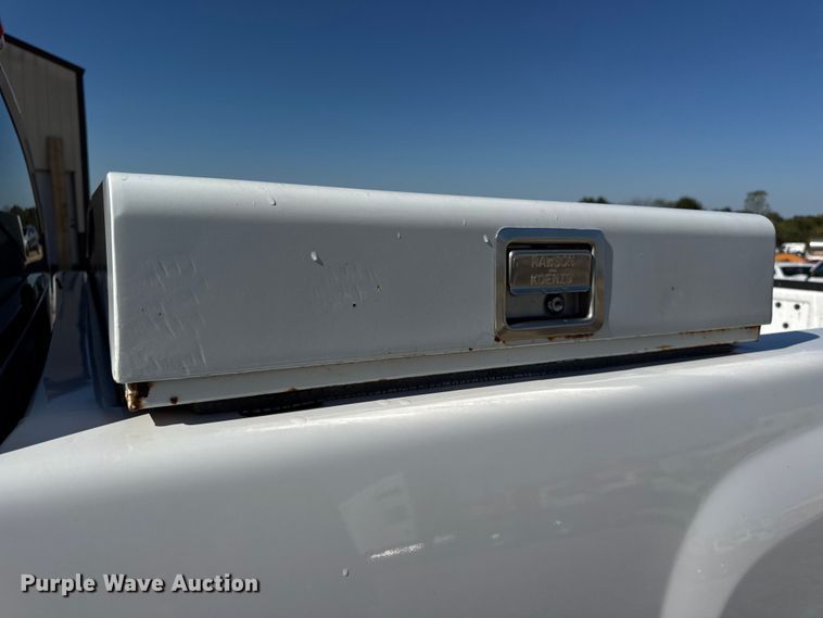 image for item DO2297 2008 Chevrolet Silverado 1500 pickup truck