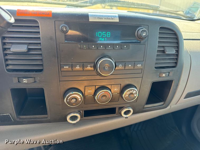 image for item DO2297 2008 Chevrolet Silverado 1500 pickup truck