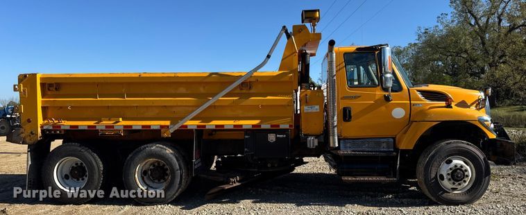 image for item DO2298 2011 International 7500 WorkStar dump truck