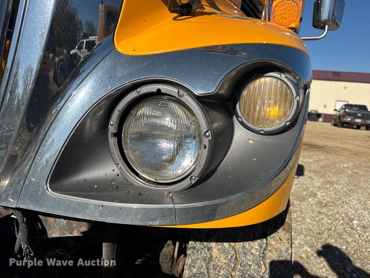 image for item DO2298 2011 International 7500 WorkStar dump truck