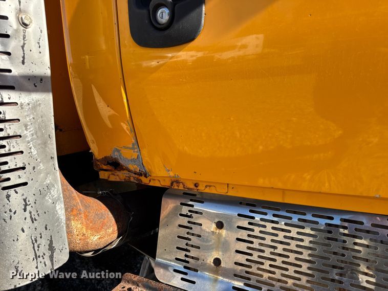 image for item DO2298 2011 International 7500 WorkStar dump truck