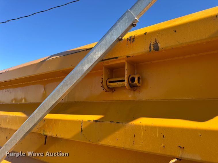 image for item DO2298 2011 International 7500 WorkStar dump truck