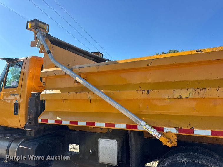 image for item DO2298 2011 International 7500 WorkStar dump truck