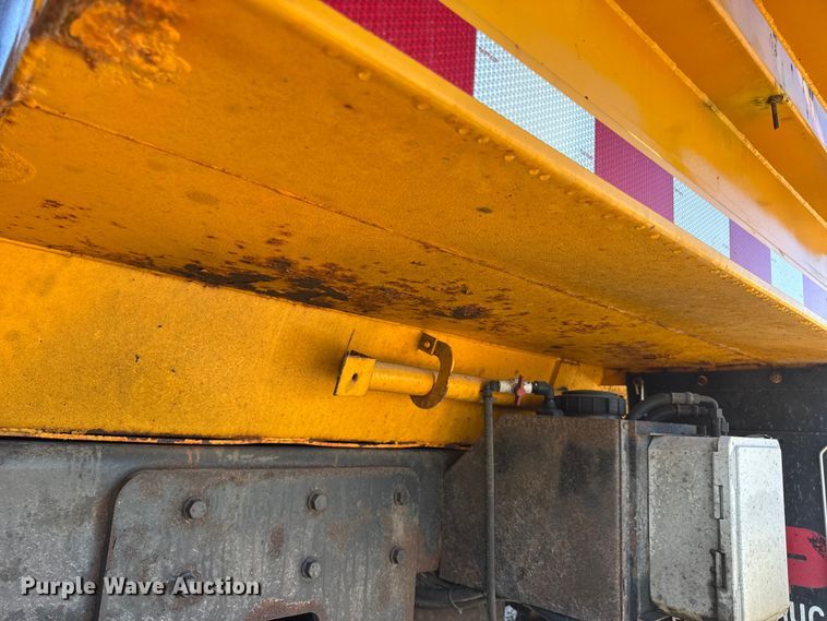 image for item DO2298 2011 International 7500 WorkStar dump truck