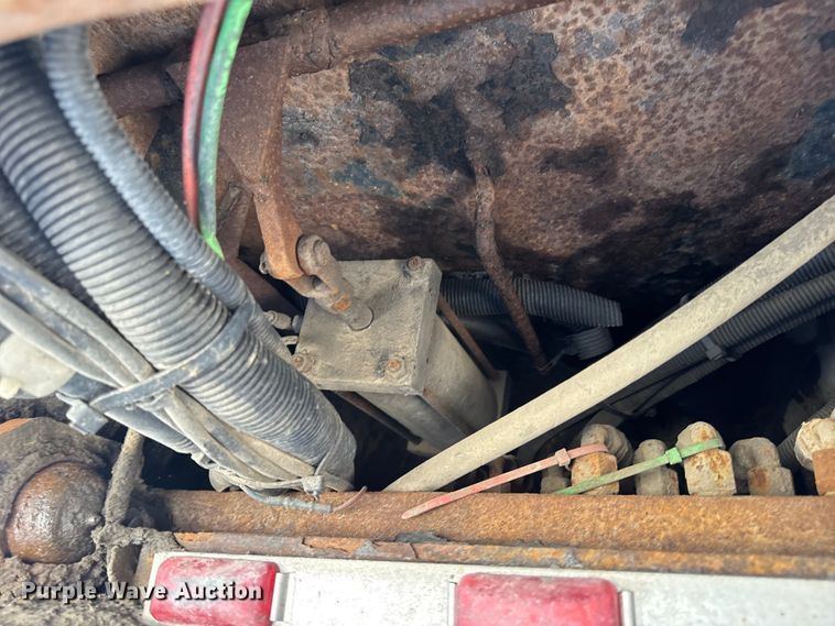 image for item DO2298 2011 International 7500 WorkStar dump truck