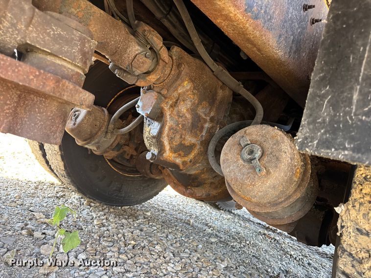 image for item DO2298 2011 International 7500 WorkStar dump truck