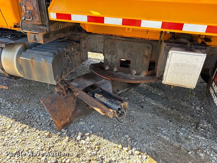 image for item DO2298 2011 International 7500 WorkStar dump truck