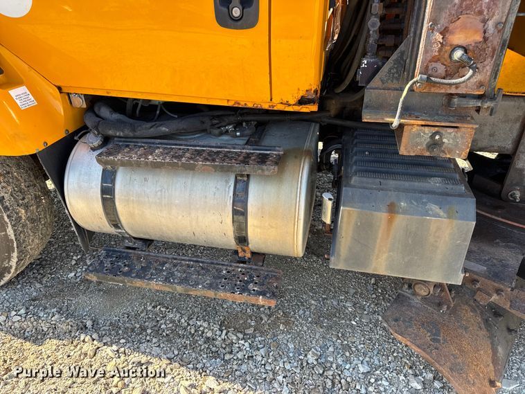 image for item DO2298 2011 International 7500 WorkStar dump truck