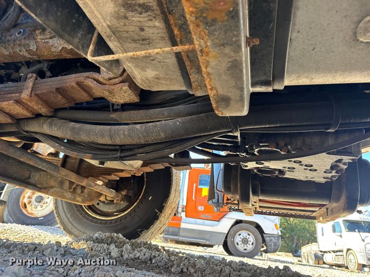 image for item DO2298 2011 International 7500 WorkStar dump truck