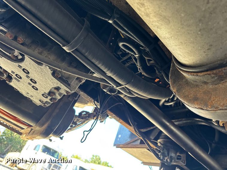 image for item DO2298 2011 International 7500 WorkStar dump truck