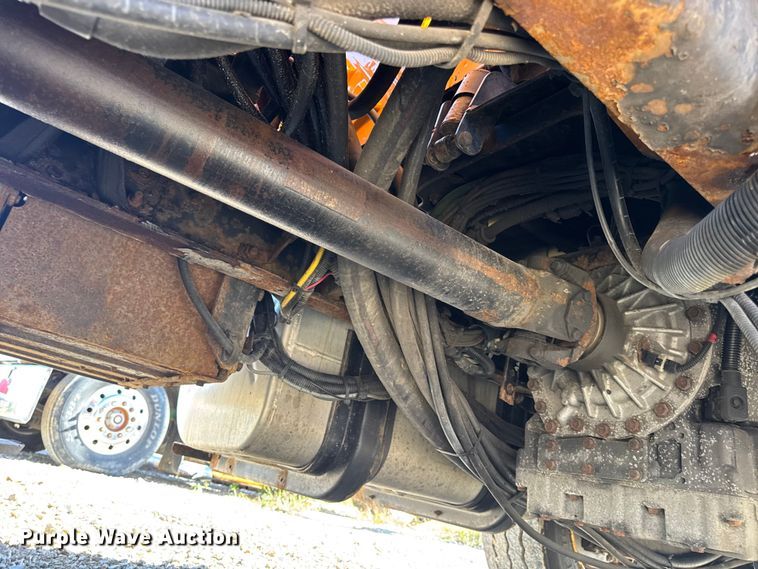 image for item DO2298 2011 International 7500 WorkStar dump truck