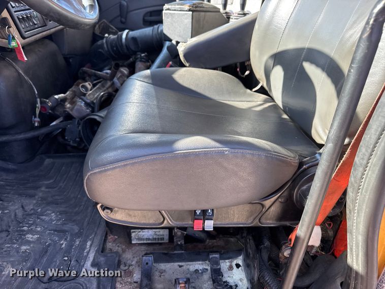 image for item DO2298 2011 International 7500 WorkStar dump truck