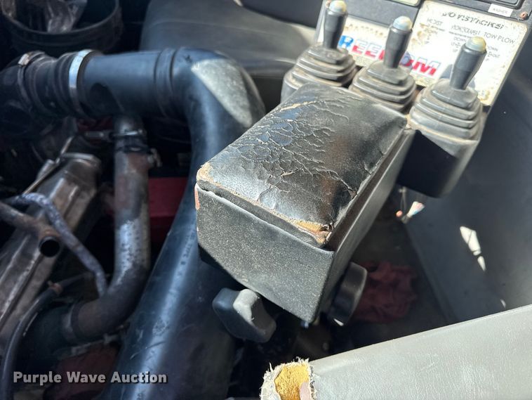 image for item DO2298 2011 International 7500 WorkStar dump truck