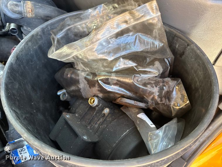 image for item DO2298 2011 International 7500 WorkStar dump truck