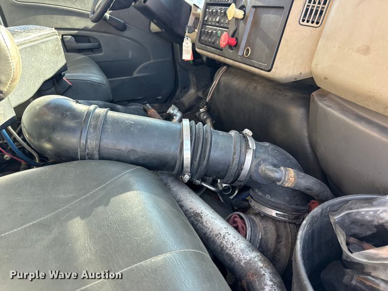 image for item DO2298 2011 International 7500 WorkStar dump truck