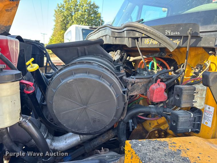 image for item DO2298 2011 International 7500 WorkStar dump truck