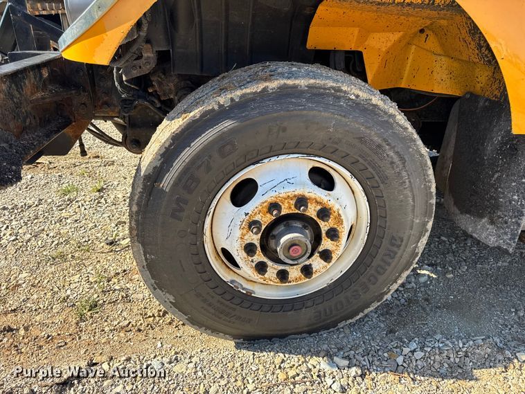 image for item DO2298 2011 International 7500 WorkStar dump truck