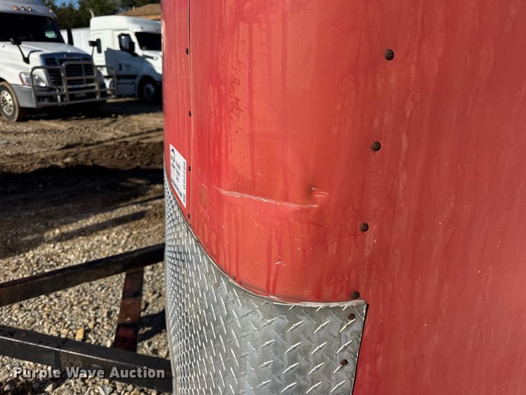 image for item DO2299 1999 Doolittle enclosed cargo trailer