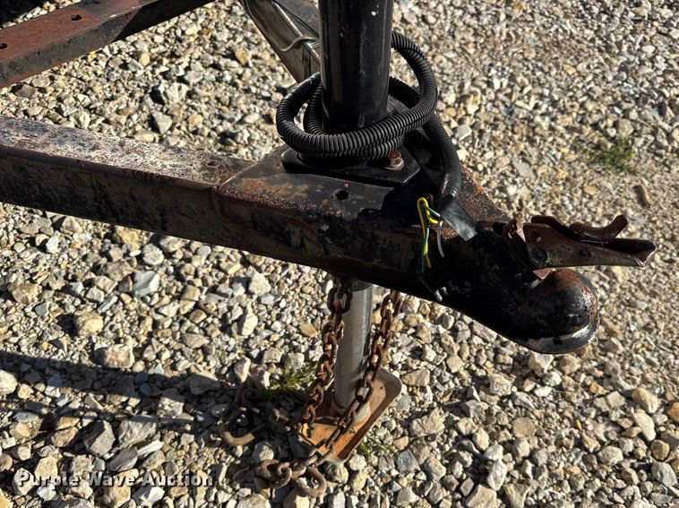 image for item DO2299 1999 Doolittle enclosed cargo trailer