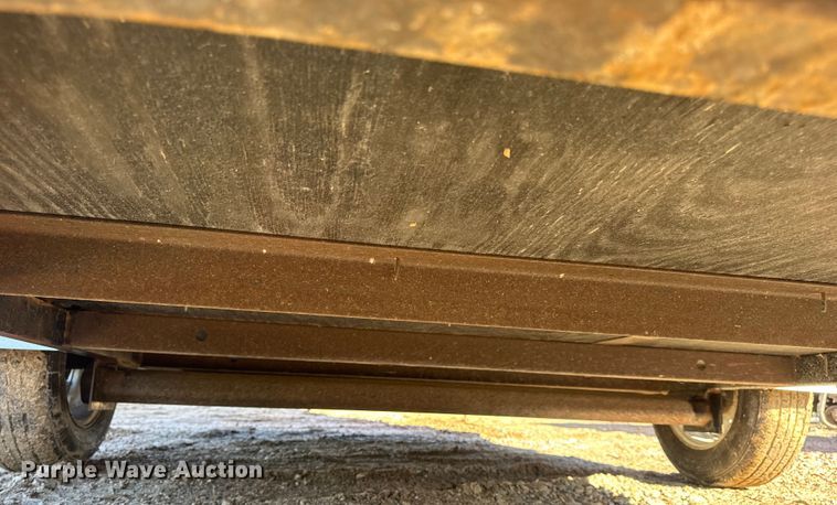 image for item DO2299 1999 Doolittle enclosed cargo trailer