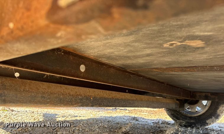 image for item DO2299 1999 Doolittle enclosed cargo trailer