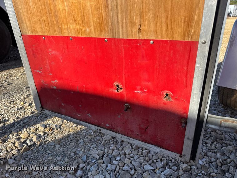 image for item DO2299 1999 Doolittle enclosed cargo trailer