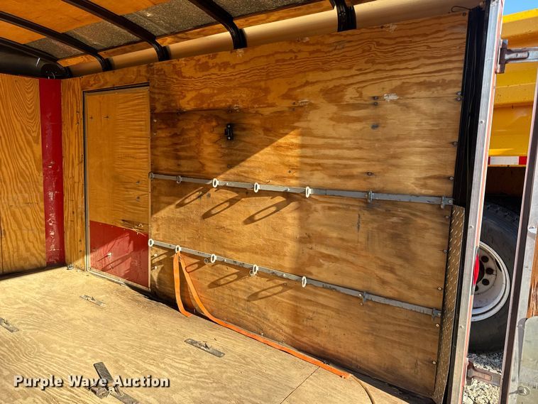 image for item DO2299 1999 Doolittle enclosed cargo trailer