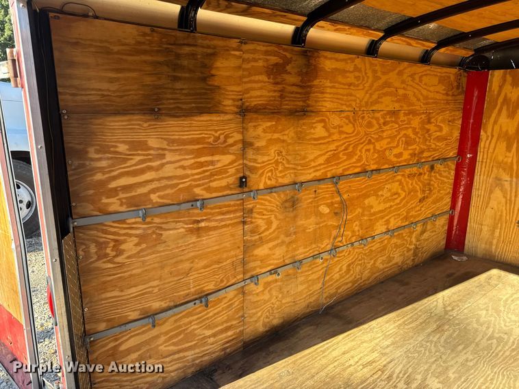 image for item DO2299 1999 Doolittle enclosed cargo trailer