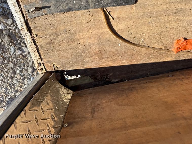 image for item DO2299 1999 Doolittle enclosed cargo trailer