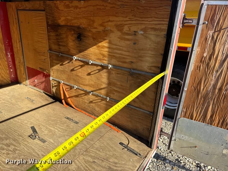 image for item DO2299 1999 Doolittle enclosed cargo trailer