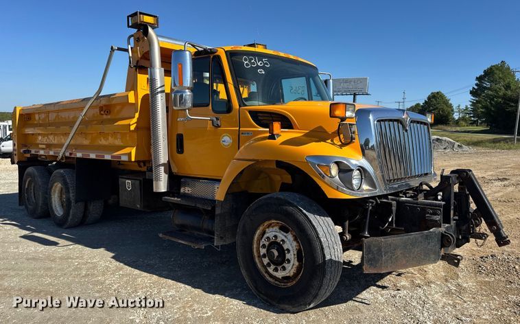 image for item DO2300 2010 International 7400 WorkStar dump truck