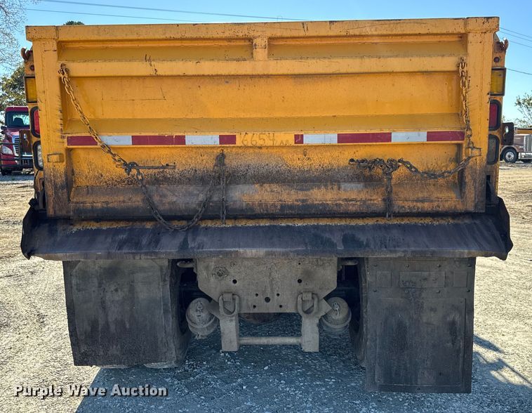 image for item DO2300 2010 International 7400 WorkStar dump truck