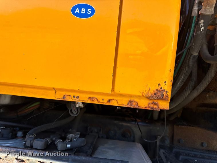 image for item DO2300 2010 International 7400 WorkStar dump truck